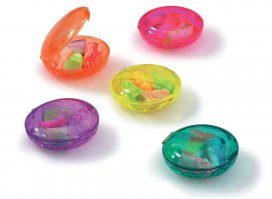 Эти тоже продаются в коробочке, которая в вертикальном сечении имеет форму сплющенного овала.