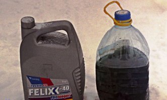 Кому бокальчик синего?