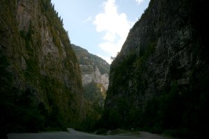 Абхазия. Дорога по Юпшарскому каньону