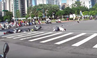 Орбит "утренний асфальт"
Там небось пол щачла стерлось