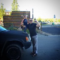 Поставлю все таки силовой бампер, пусть потом подставляются. И дело не в трусости- неизвестно, какой отморозок тебя на трассе тормозит, шмальнет картечью в сумерках, никакие менты потом не найдут.