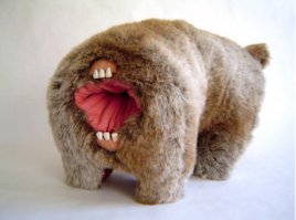 4. Демонический медвежонок Тедди
Да-да, демон! Ее имя - Рэйвен, и хозяева мишки вступали с ней в очень близкий контакт. 
Вот так?)))