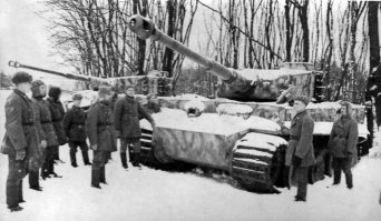 Их было много. На третьем фото правда союзники.