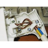 не надо так... а почему не надо? тем, кто так сделал - можно. При условии, что в розетку ЭТО вставлять будут сами....