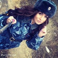 Дубинка для селфи?)