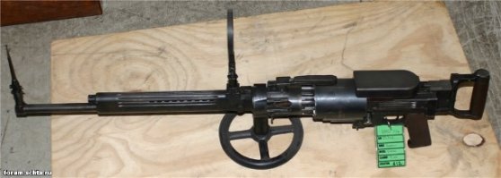 ЭТО АЛЕС ГОСПОДА, мне хочется ругаться матом, какую только уйню не напишут...
На фото ранний пулемет Калашникова ПК

ШКАС - Шпитальный Комарицкий Авиационный Скорострельный

Взято тут: 
11 октября 1932 г. Реввоенсовет, одобрив результаты полигонных испытаний пулемета, принимает его на вооружение под наименованием «7,62-мм авиационный скорострельный пулемет системы Шпитального — Комарицкого обр. 1932 г. ШКАС (Шпитального — Комарицкого авиационный скорострельный)», что положило начало бурному развитию авиационного стрелково-пушечного вооружения как одного из самостоятельных видов военной техники.

Товарищь Соколов участвовал в создании 23мм Авиационной пушки АМ-23 и пулемета НСВ-12,7 (утес), к ШКАСу не имеет ни какого отношения...
почитать про его достижения можно тут: 

Далее фото самого ШКАСа, как он выглядит на само деле.
Видео про пулеметы, про ШКАС смотреть с 27 минуты.