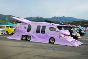 Немного о тюнинге микроавтобусов в Японии.