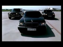 Едешь по встречке - сдавай назад!