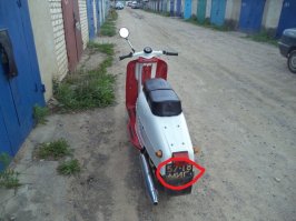 Пусть этот мир 
Вдаль летит сквозь столетия, 
Но не всегда 
По дороге мне с ним. 
Чем дорожу, 
Чем рискую на свете я - 
Мигом одним, 
Только мигом одним.
:)