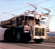 Такое шоссе есть в любом крупном городе стран бывшего СССР, этот троллейбус наверное тоже умельцы в гараже собирали))