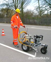 Да он тормозил по Линии Сплошной разметки, а она СКОЛЬЗКАЯ, особенно когда толстый слой краски !!!