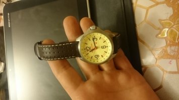 Вот наши,Чистопольские,второй год ходят.мне нравятся. А касио 1983 года, тоже исправны,только батарейку поставить новую.