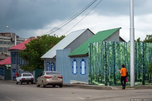 У нас тоже своих художников хватает,к примеру Уфа подготовка к ШОСу. Правд это прекрасно
