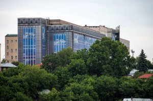 У нас тоже своих художников хватает,к примеру Уфа подготовка к ШОСу. Правд это прекрасно