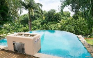 вы издеваетесь! да я бы там жить остался