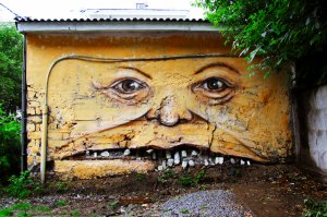 Французский художник вдыхает жизнь в мертвые города