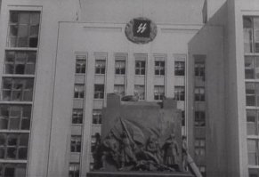 Всегда ли нужно сносить памятники Ленину?