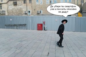 Нетипичные фотографии мировых достопримечательностей, сделанные стоя к ним спиной