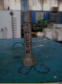 Оригинальные болты для крепления металла