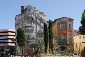 вот к примеру, это в центре города монпелье