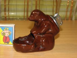 вот такая была... потом мишка разбился, а зажигалку потерял в институте... (фото не мои)