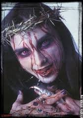 Гадкие утята и тихони: какими были наши и зарубежные звезды в детстве