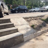 Млять, ну как? Ну неужели у этих горемастеров даже не проскочила мысль, что они делают что-то не так? Особенно меня убивают вот такие пандусы. Остановись, подумай, представь себя на месте инвалида или мамаши с коляской.