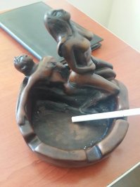 плавно переходим к пепельницам