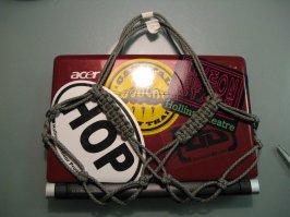 Скорей сумка-приманка для гопников. Прошу учесть худшие районы города, где даже менты днем боятся появляться.