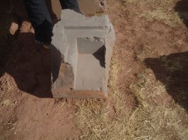 Хорошо, а это как? Явно видно, что технологичная работа, либо монолитное литье. Обрати внимание на раковины