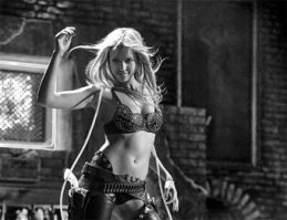 А это? Альба в городе грехов? Она там шикарна!