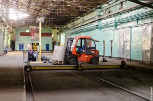 "А это современный интерьер завода:" Прям Сколково.