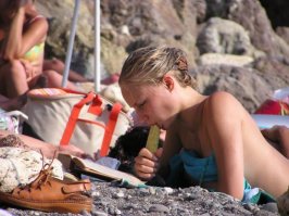 Задумалась, зачиталась, замечталась........