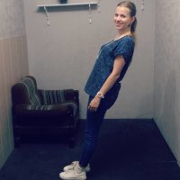 Какой умник приклеил кеды к полу? Найду- пришибу!