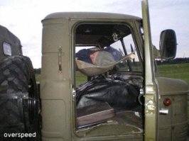 На учениях как-то недельку вот так вот "отдыхали" :)
Газ-66 Шишок...