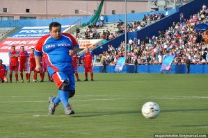 хм... они ооооочень далеки от народа. Моя ложка дерьма.