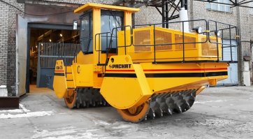 На строительстве дорог примерно половина техники "Раскат". Много BOMAG и Hamm. Давай ещё плакать будем по поводу того что практически все компьютеры импортного производства.