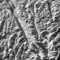 Фоток - тьма! Не совестно одни картинки лепить-то?
Последняя - долины гейзеров, близкий пролёт "Кассини", 12 метров на пиксель. Кликабельно.