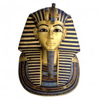 А в что именно, Вам не верится с гробницей Тутанхамона? В целостность печати? Гробница была раскопана англичанами примерно 100 лет назад. Каждый свой "шаг" они подробнейшим образом (фото) документировали. Подлинность этой фотки (массово растиражированной) не вызывает сомнения. Оригинал этой печати этой (снятой) печати лежит в Каирском музее в зале, посвященном Т. Там же сотни артефактов из гробницы. В том числе из дерева и прочей органики. Ну и самый знаменитый - Золотая Маска Т. Кусок золота на 9+ кг. Ее то помнят все. Хотя не все помнят о ее принадлежности.