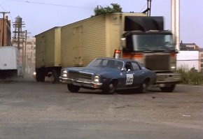 В Полицейском из Беверли Хилс на таких ох как летали!)