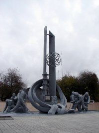 Памятник пожарным