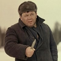 Я её того... Бритвой по горлу... И в колодец. Не верите? Можете пойти посмотреть.