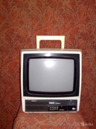 Мне этот комп советский телевизор Русич напомнил