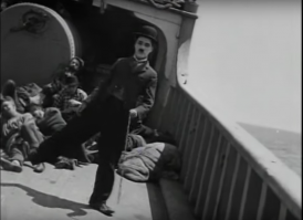 Просмотрела весь ролик, чтобы убедиться, сто приборов не покажут. Там есть такая пимпочка, сейчас уже конечно не отдельная а всоставе другой штучки, называемой glass cabin, но все равно экранчик ее рисует. называется она авиагоризонт. По нему сразу видно угол, на который сия дура задрала свой нос. Поскольку показывать там нечего, мы стали жертвами кинотрюка,  известного со времен чарли чаплина.