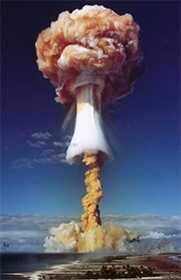 А чо за бред пускать слюни по поводу красоты оружия? Или сейчас это в тренде?
Не, пацаны, я ничего против вас лично не имею, но это реально бред, по моему. Оружие должно ЭФФЕКТИВНО УБИВАТЬ, ложка должна влезать в рот, спичка должна поджигать... В чём цимус тащиться от КРАСОТЫ ВЕЩИ?
Кста, вот самая красивая игрушка тогда: