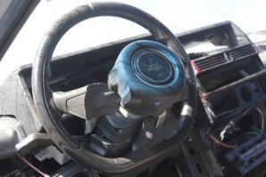 походу у автора теперь такой руль