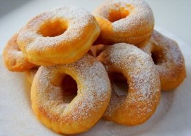 Когда нет Мяса едят "ДЫРЯВЫЕ" пышки !