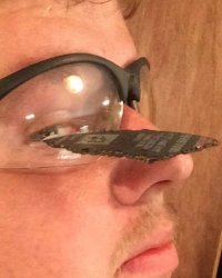 нифуя себе, и не думал что они так могут, одеваю конечно, но так, чтоб искра или стружка в глаз не попала