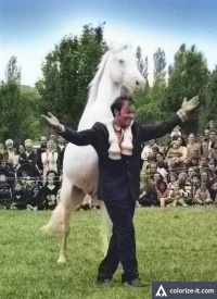 Появился сервис, раскрашивающий черно-белые снимки