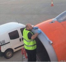 Если не получается что то починить с помощью изоленты, значит вы используете мало изоленты)